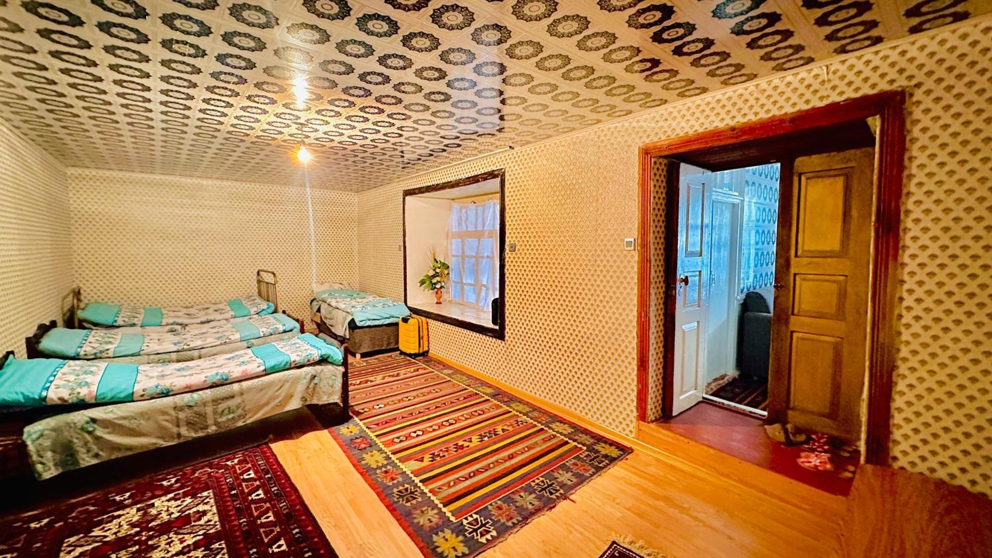 Zaur Guest Hause Hotell Xinaliq Exteriör bild